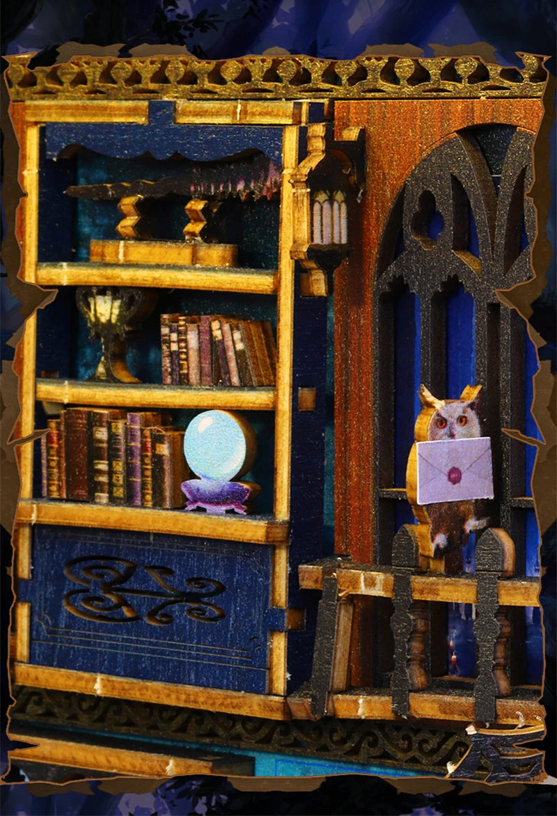 Bookshelf and owl in Magic Market Book Nook Kit